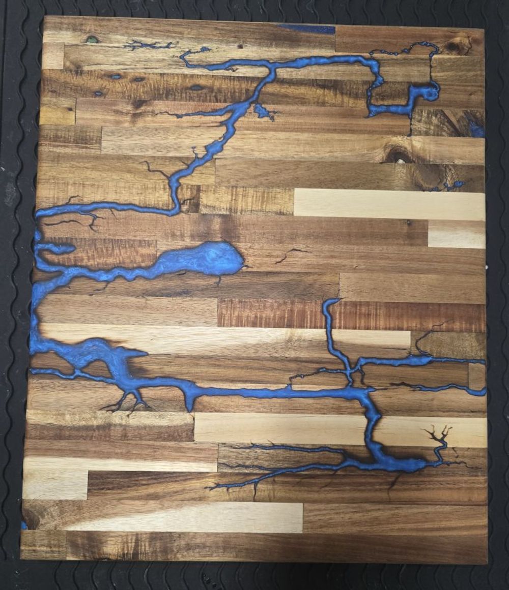 Custom Serving Board - Lichtenberg Fractals